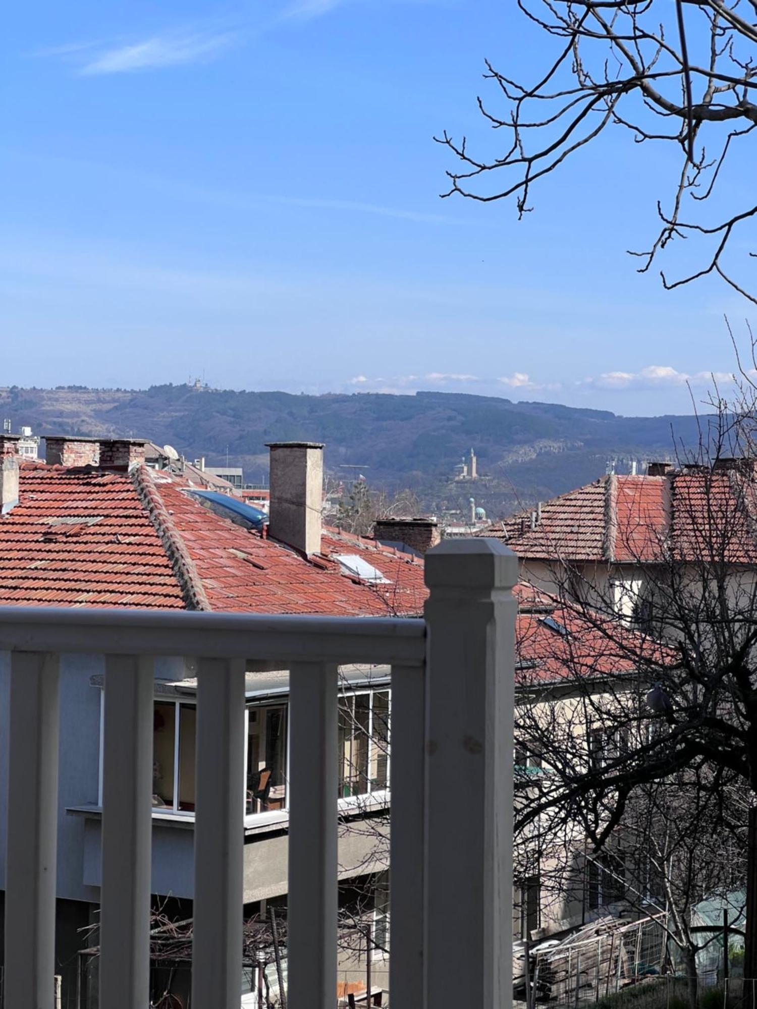 Black Cat Apartment Veliko Tărnovo Exterior foto